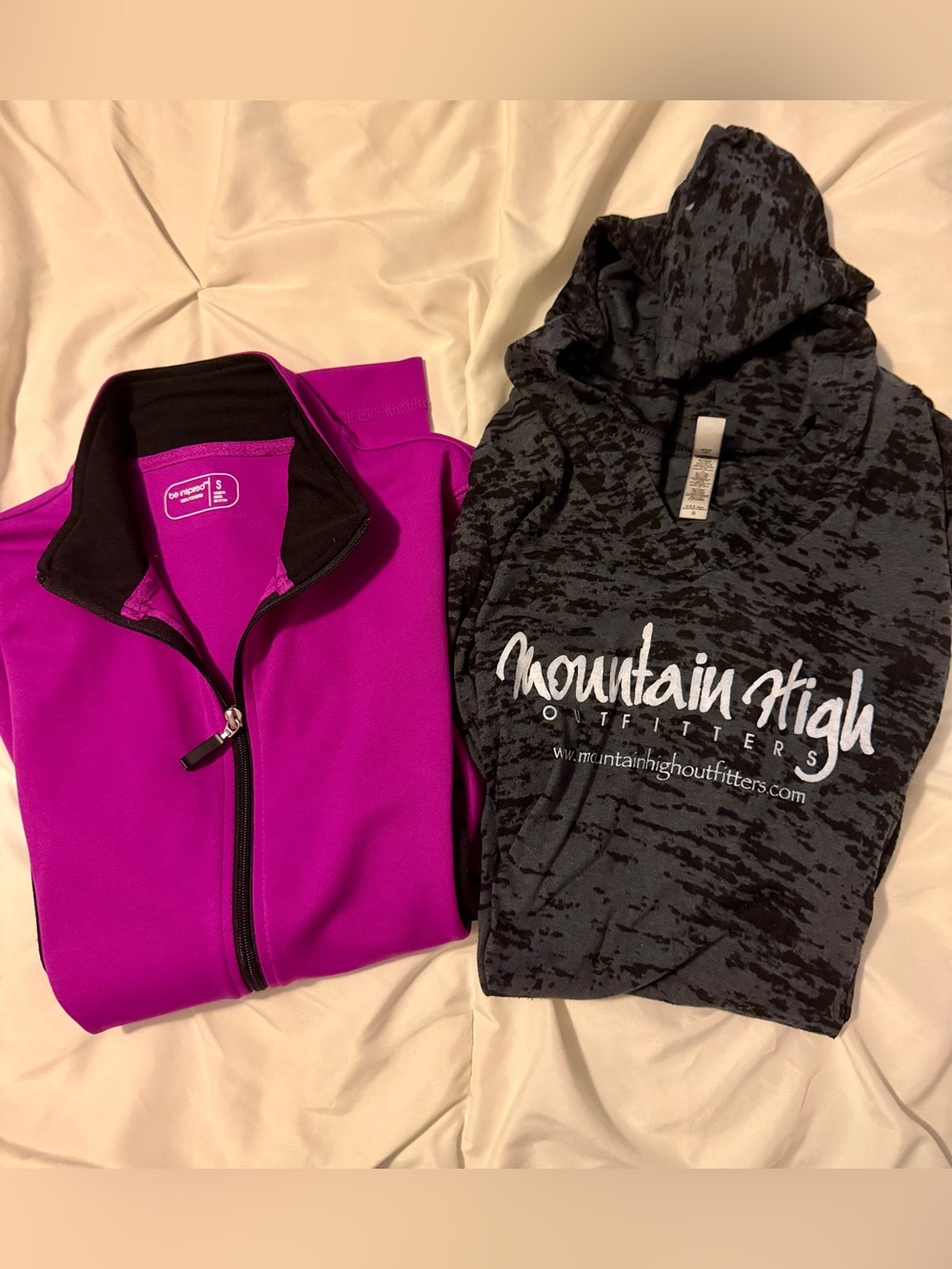Bundle of two women’s size small!